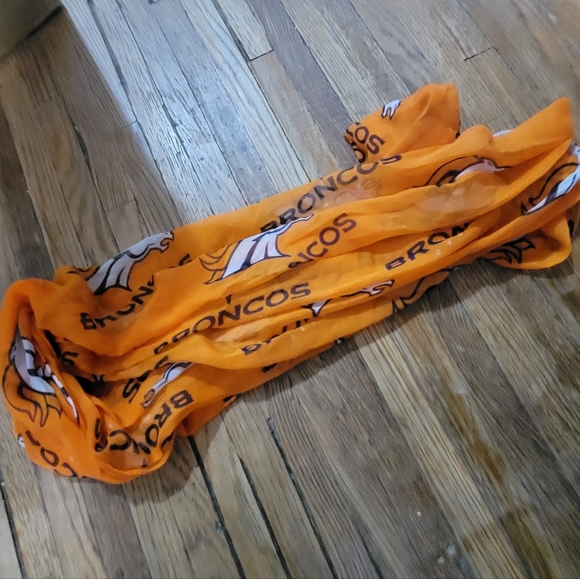 Scarf - Picture 2 of 2